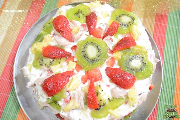 Eggless Fresh Fruit Cake in Microwave - SnapCook