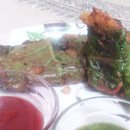 Palak Pakoda (Spinach Fritters)