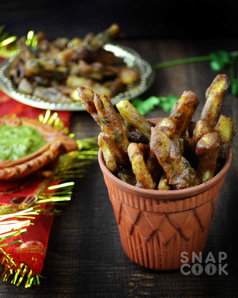 vrat-ke-pakode-kuttu-atta-pakode-recipe-french-fries