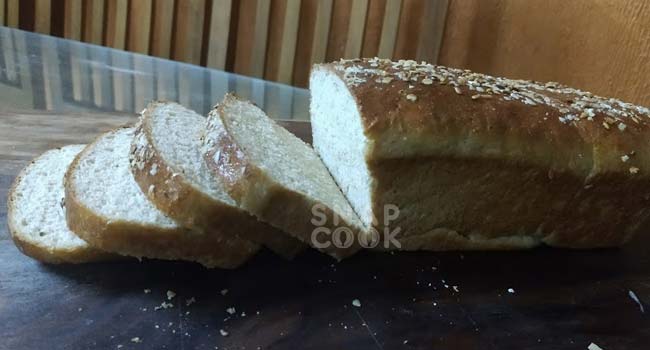 How to make Wholewheat Atta Bread at home